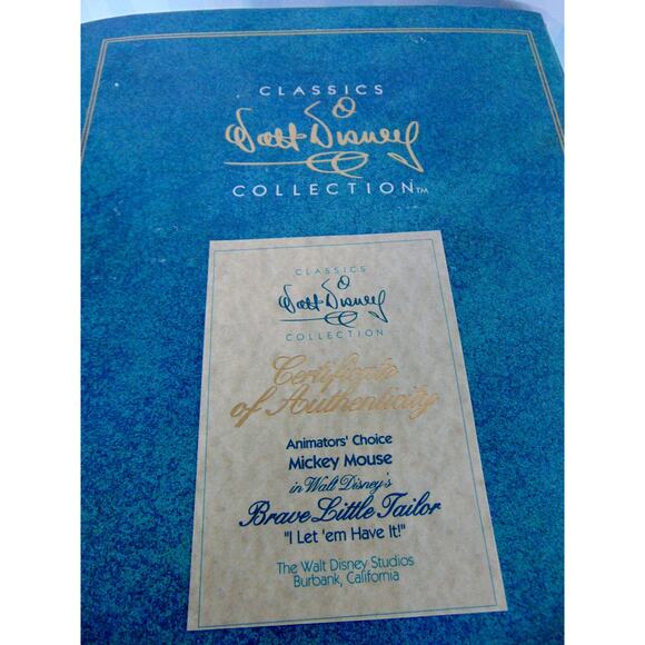 Disney Mickey Mouse Figurine & Book Brave Little Tailor Peter Pan Sword New Box - Picture 8 of 12